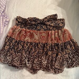 Patterned bow skirt